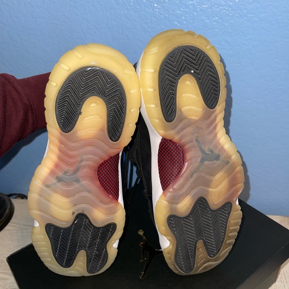 Jordan 11 72-10 - Picture 2 of 4